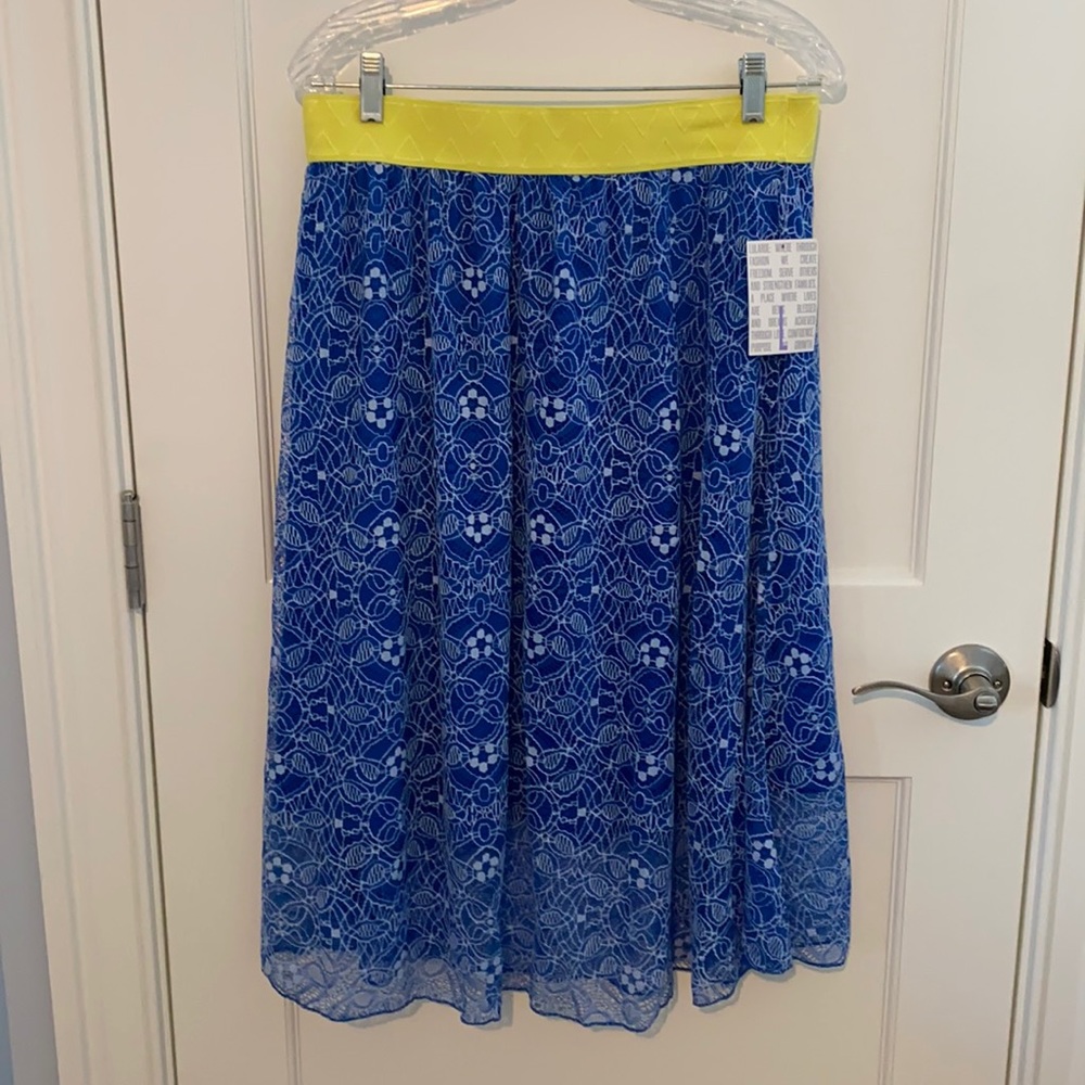 NWT Lularoe Size Large Lola Skirt